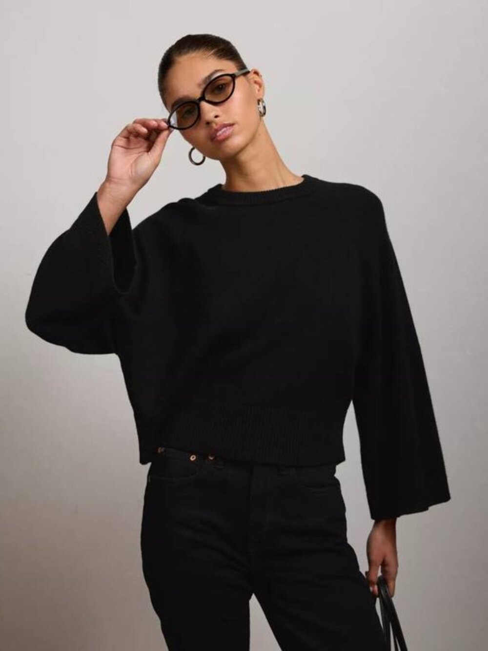 NEW AE77 American Eagle Women’s Cashmere Boxy Sweater – Black – Size L